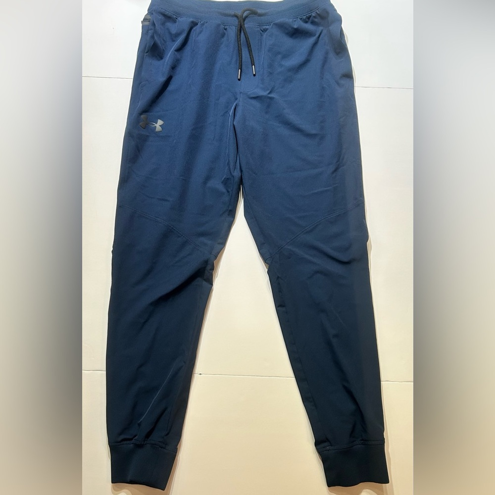 Under Armour Men’s Navy Jogger Pants Size Large Athletic Tapered